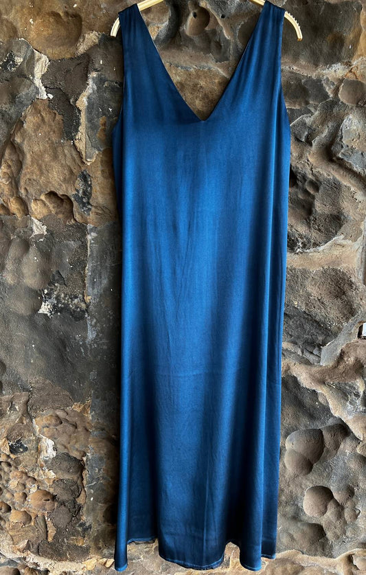 Avant Toi - Women's Sleeveless Silk Hand Painted Dress