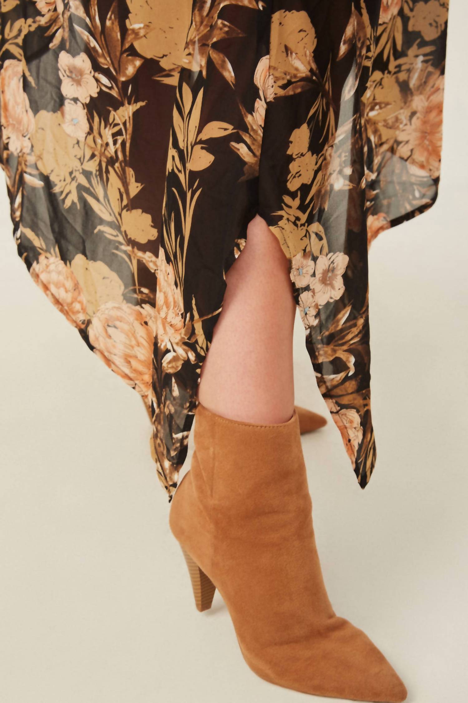 Hayden La - Sharon Peony Crew Neck Midi Dress