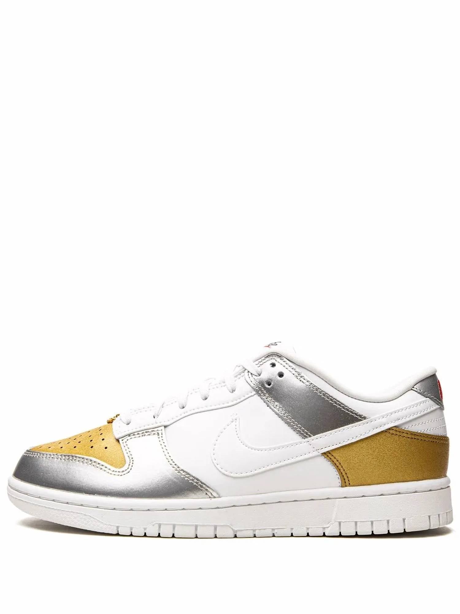 Nike - Women's Dunk Low Sneakers