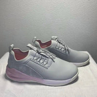 Clove Women's Classic Low-top Sneakers in grey pink - women's sneaker - detail view