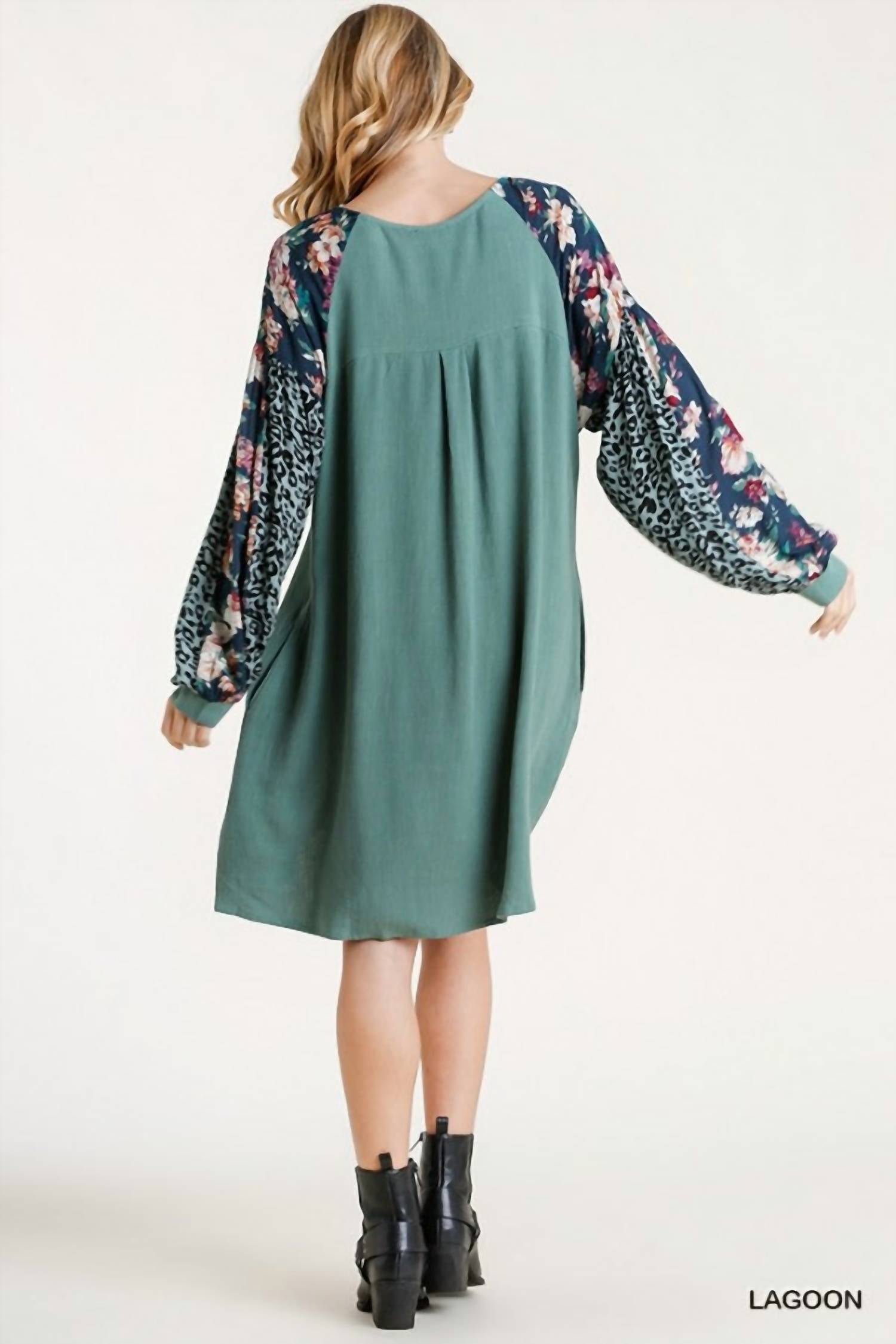 Umgee - Floral & Animal Pocket Dress