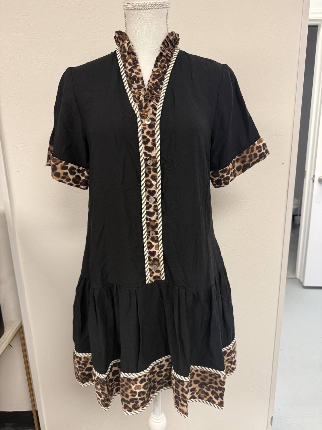 Entro - Women's Leopard Pattern Ruffle Dress