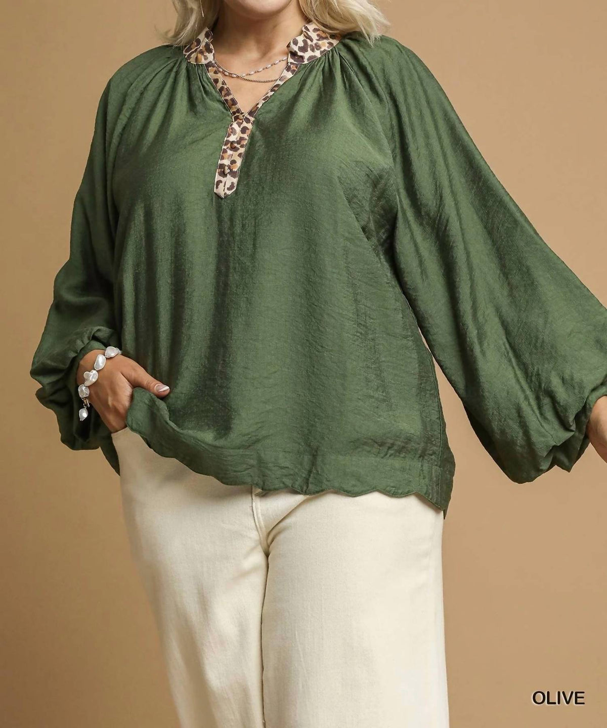 Umgee - Balloon Sleeve Blouse - Plus