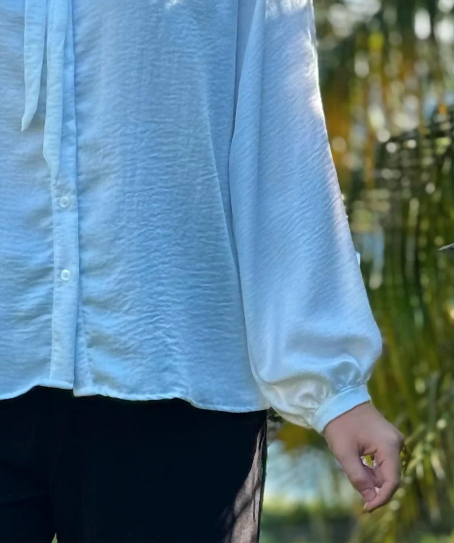 Stylive - Finishing Touches Top