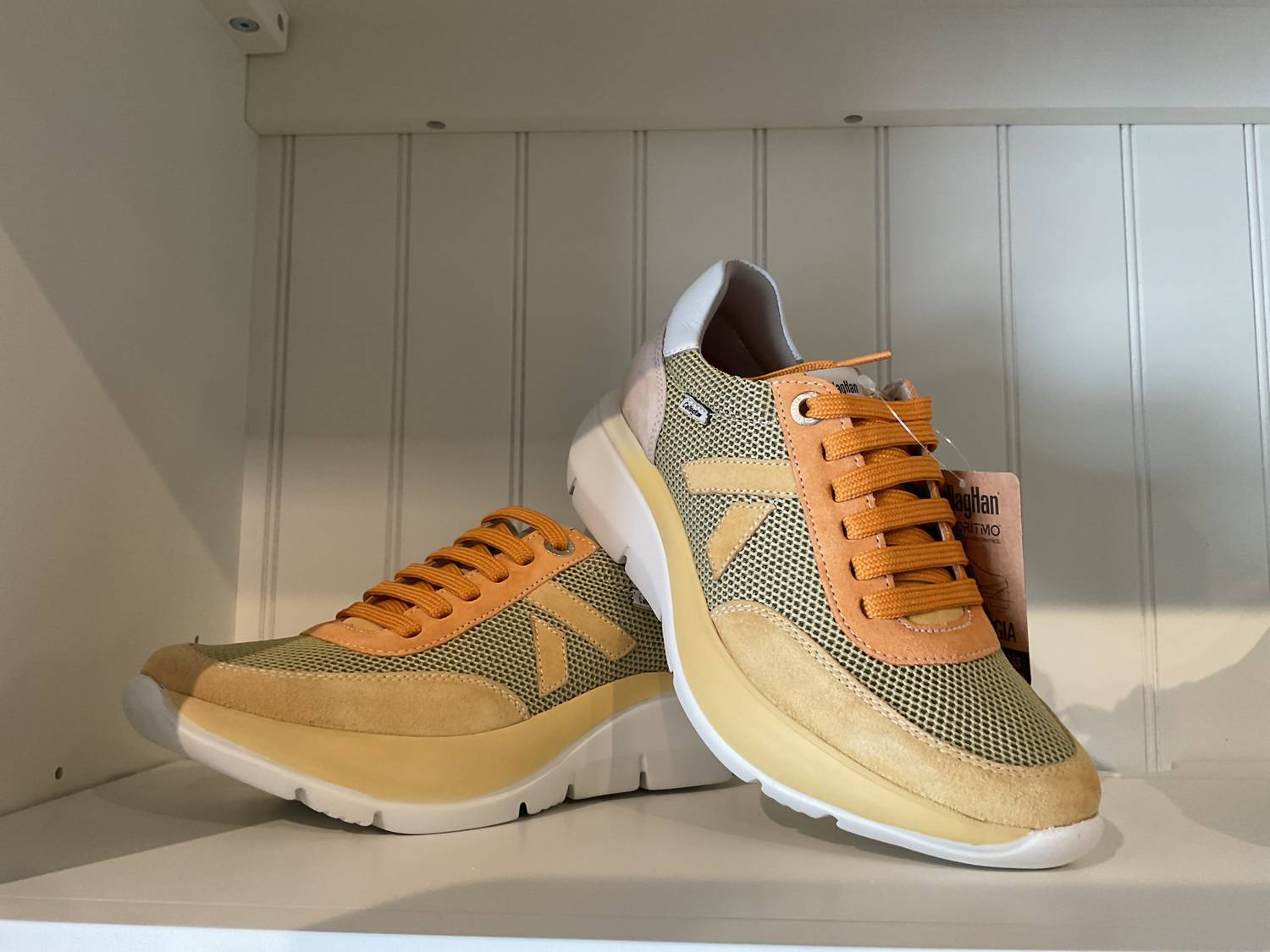 Callaghan - Women's Leather Suede Accents Sneaker
