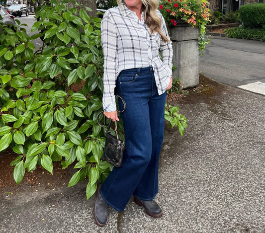 Dylan - Long Sleeve Taylor Plaid Top