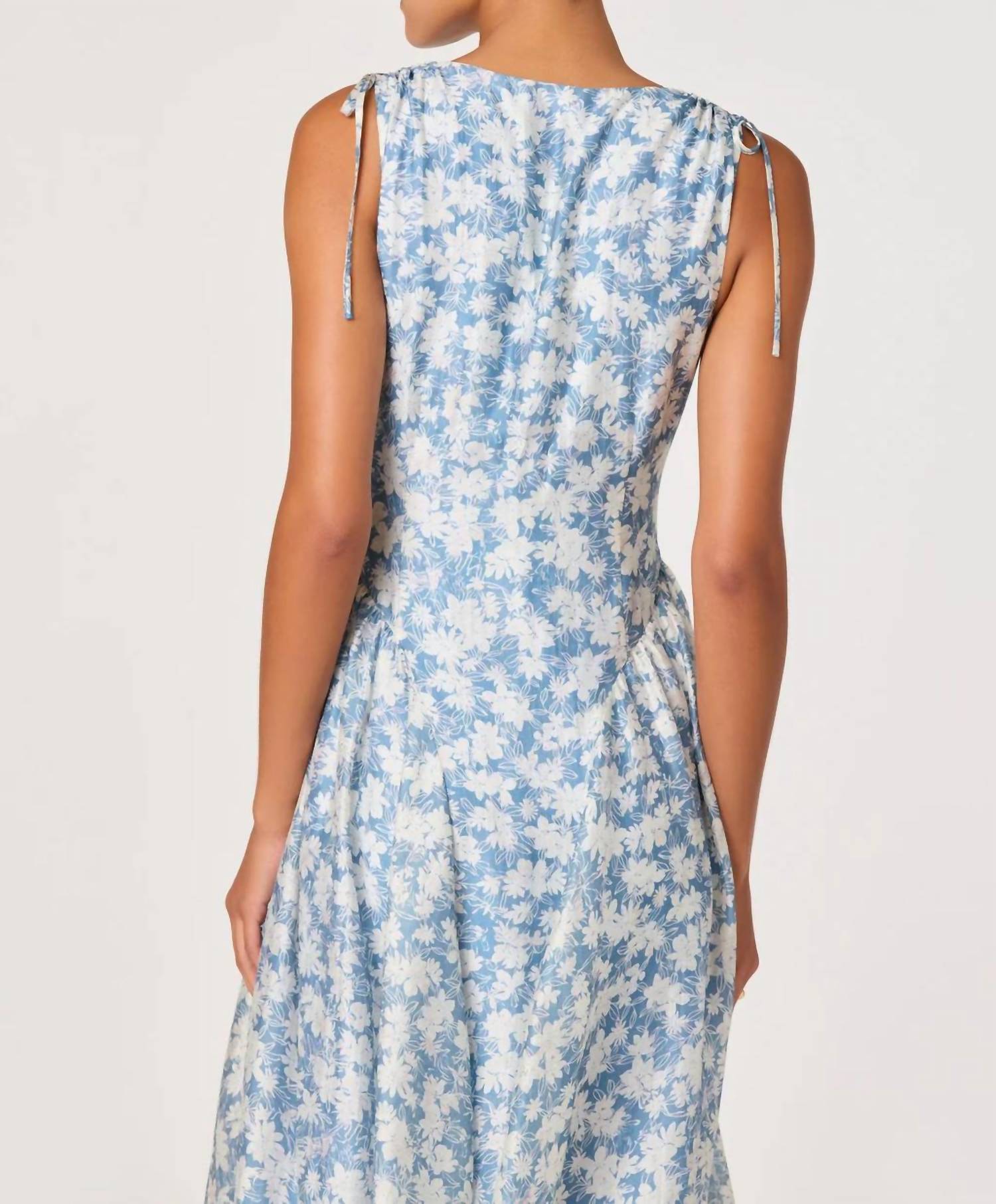 Astr - Emmery Wrap Midi Dress