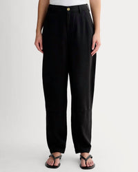 Everlane Tencel Relaxed Tapered Chino Pants in black - women's pants