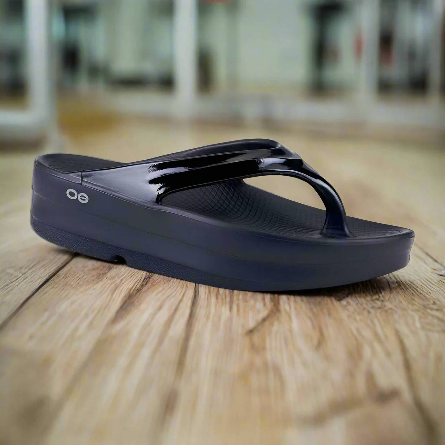 Oofos - Women's Oomega Oolala Sandal