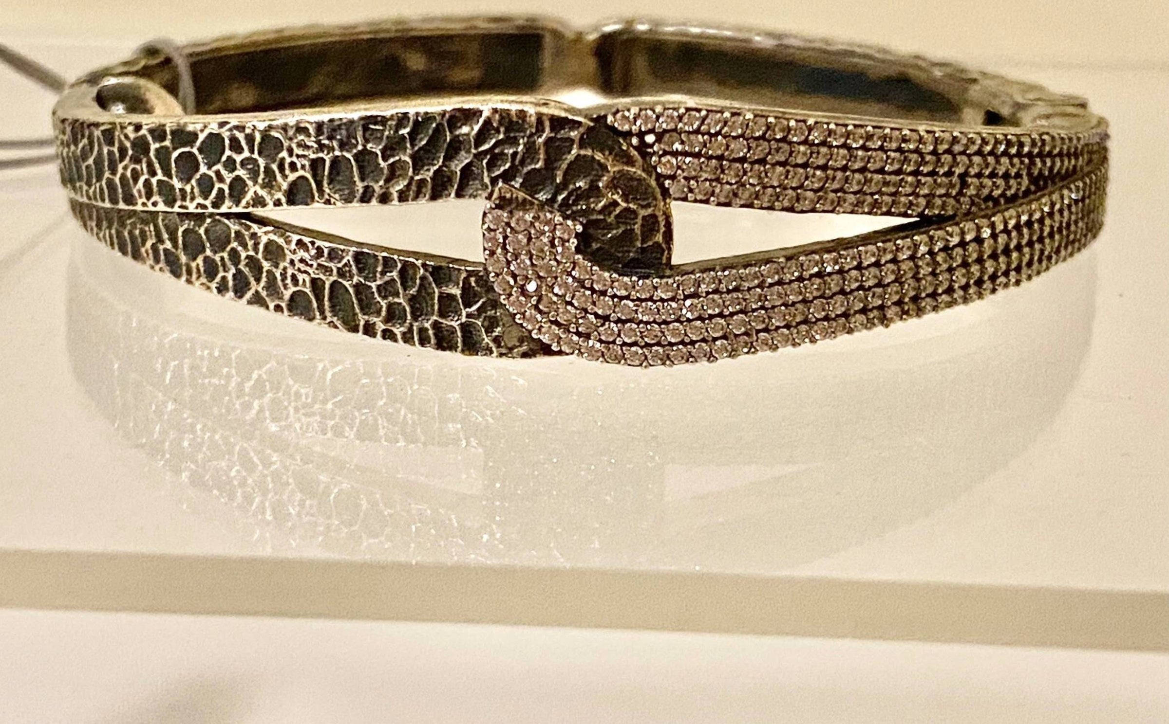 Tat2 Designs - Rockove Crystal Hammered Loop Bangle Bracelets