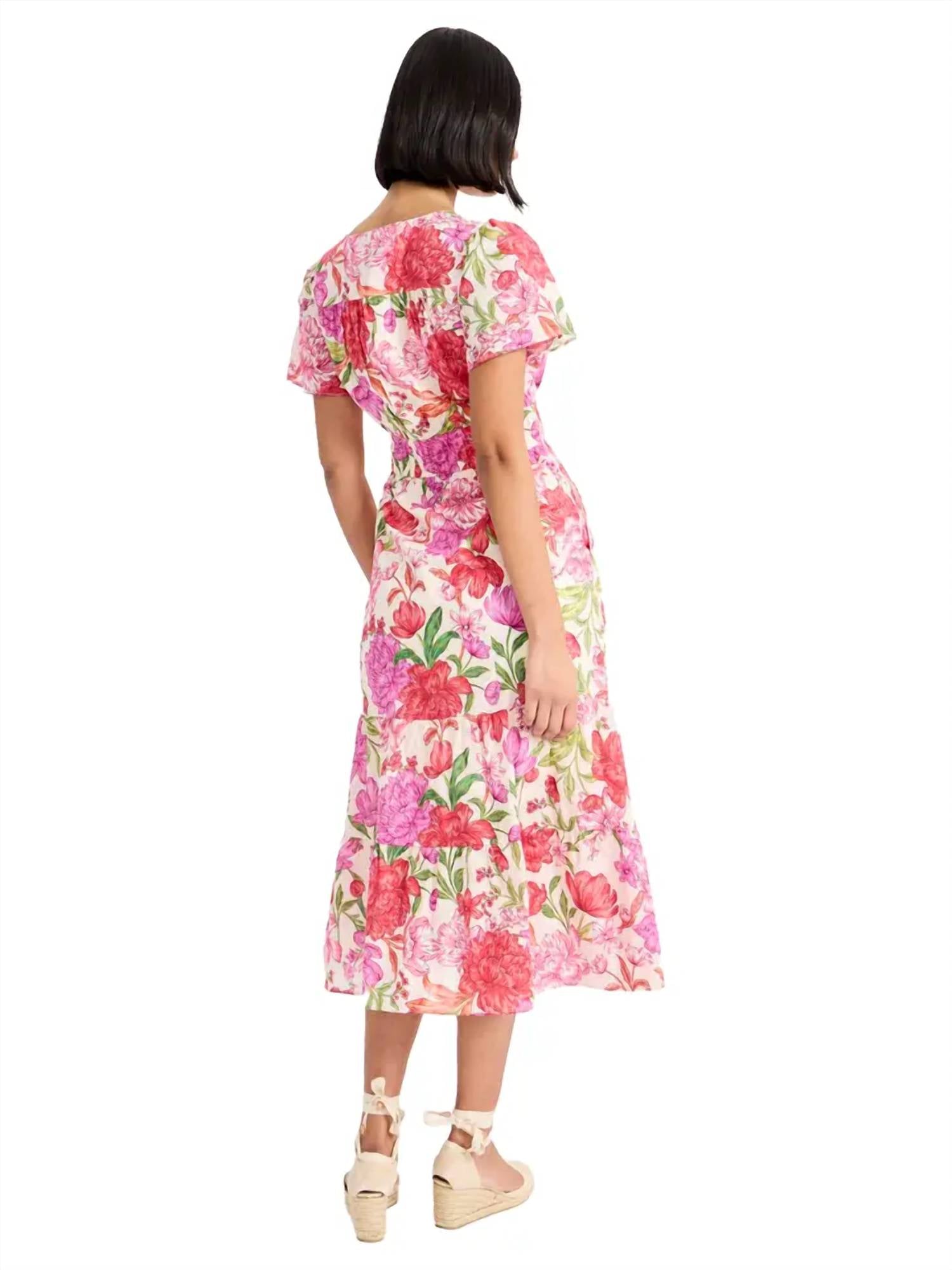 Donna Morgan - Tiered Midi Dress with Flutter Sleeves