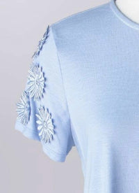 Keren Hart - Women's Floral Daisy Sleeve Appliques Top