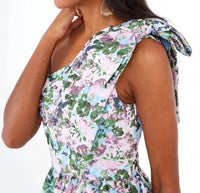 Abbey Glass - Caroline Gown