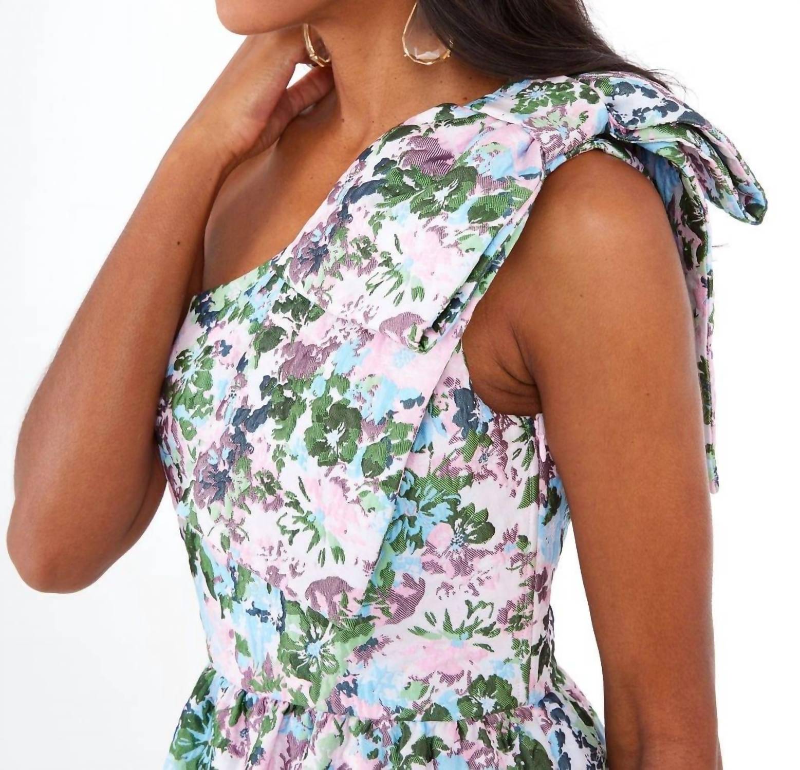 Abbey Glass - Caroline Gown