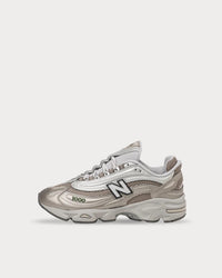 New Balance Men's 1000 Sneakers in brown grey - men's sneaker