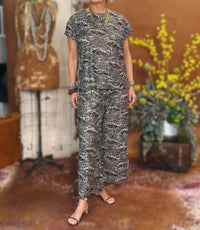 See And Be Seen - Dare To Be Distressed Short Sleeve Top And Wide Pants Set