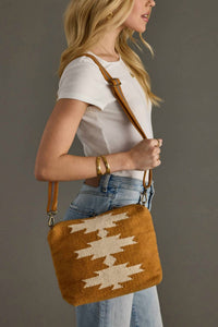 P.A.R.O.S.H. - Women's Aztec Crossbody Bag