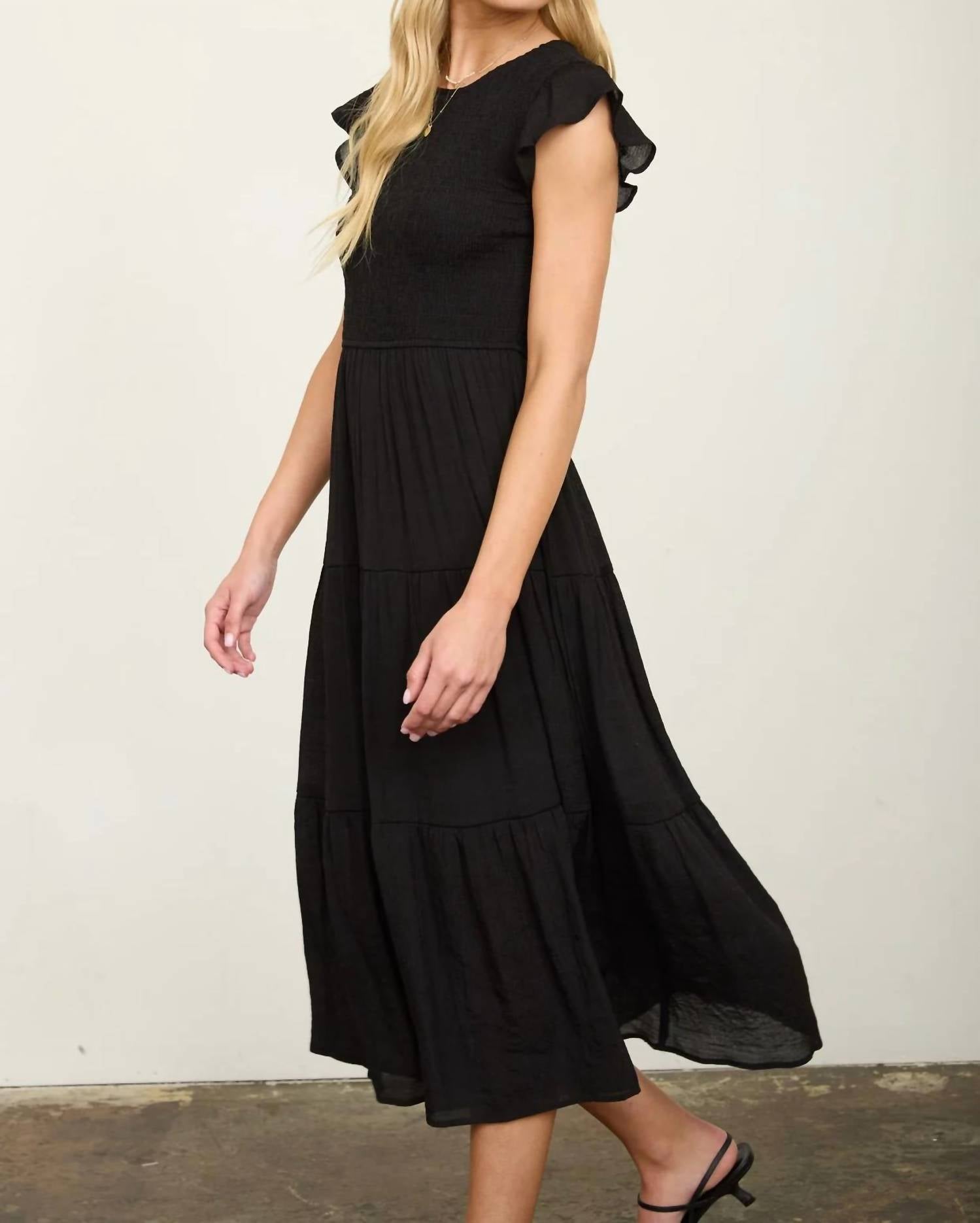 Blu Pepper - Tiered Smocked Short Sleeve Midi Dress