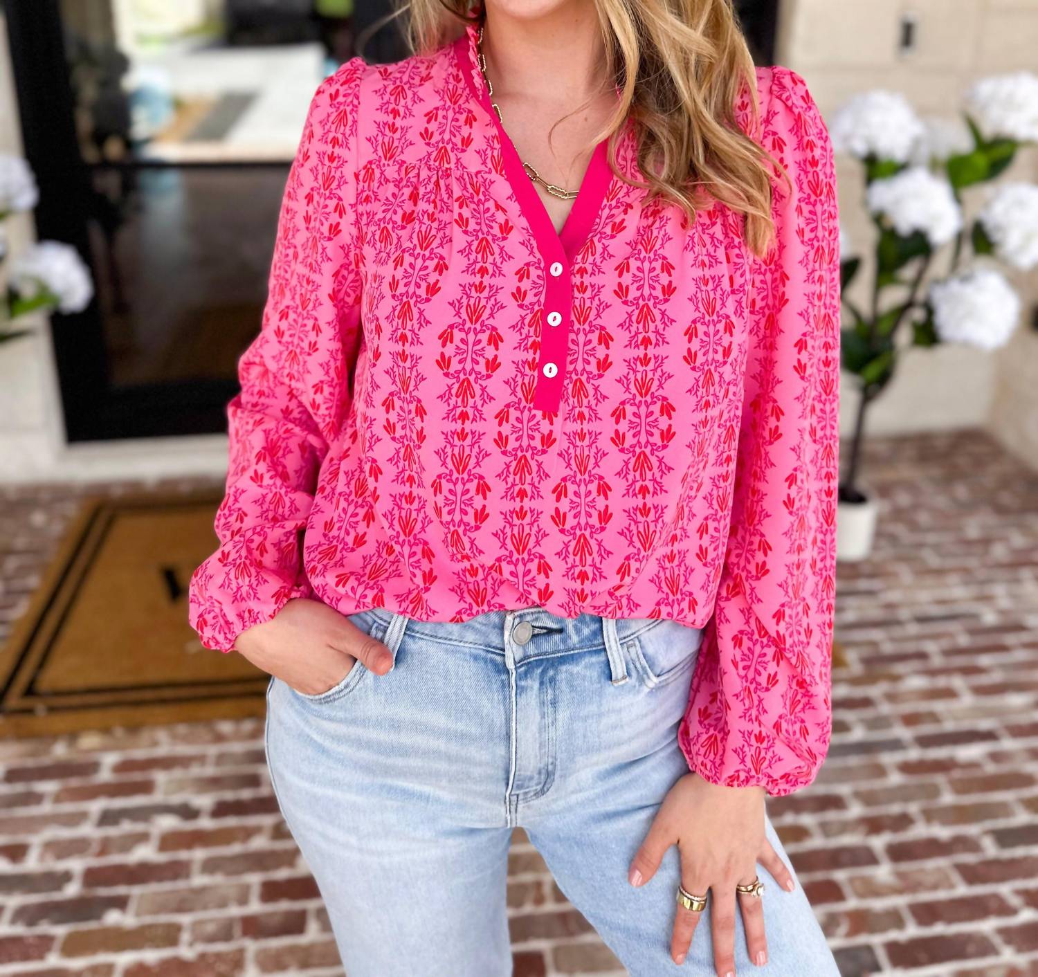 Mary Square - Gianna V-neck Top