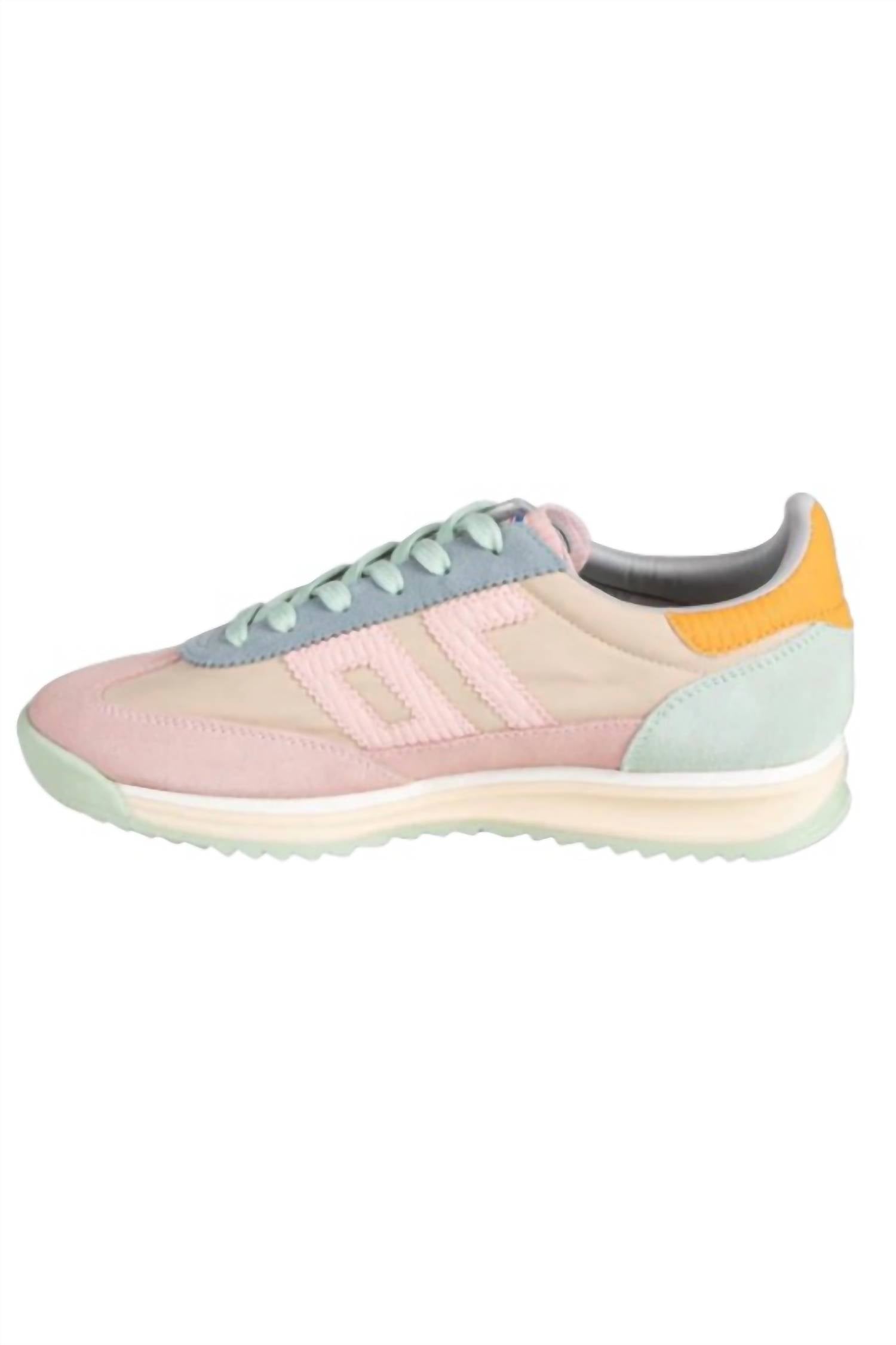 Back 70 - Women's Barkley Jogger Sneaker