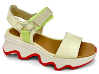 Sorel - Women's Kinetic Impact Y-strap Sandals