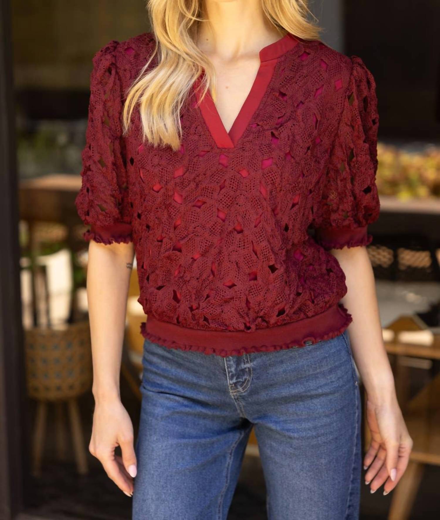 Voy - Elastic Band Detailed Floral Crochet Top
