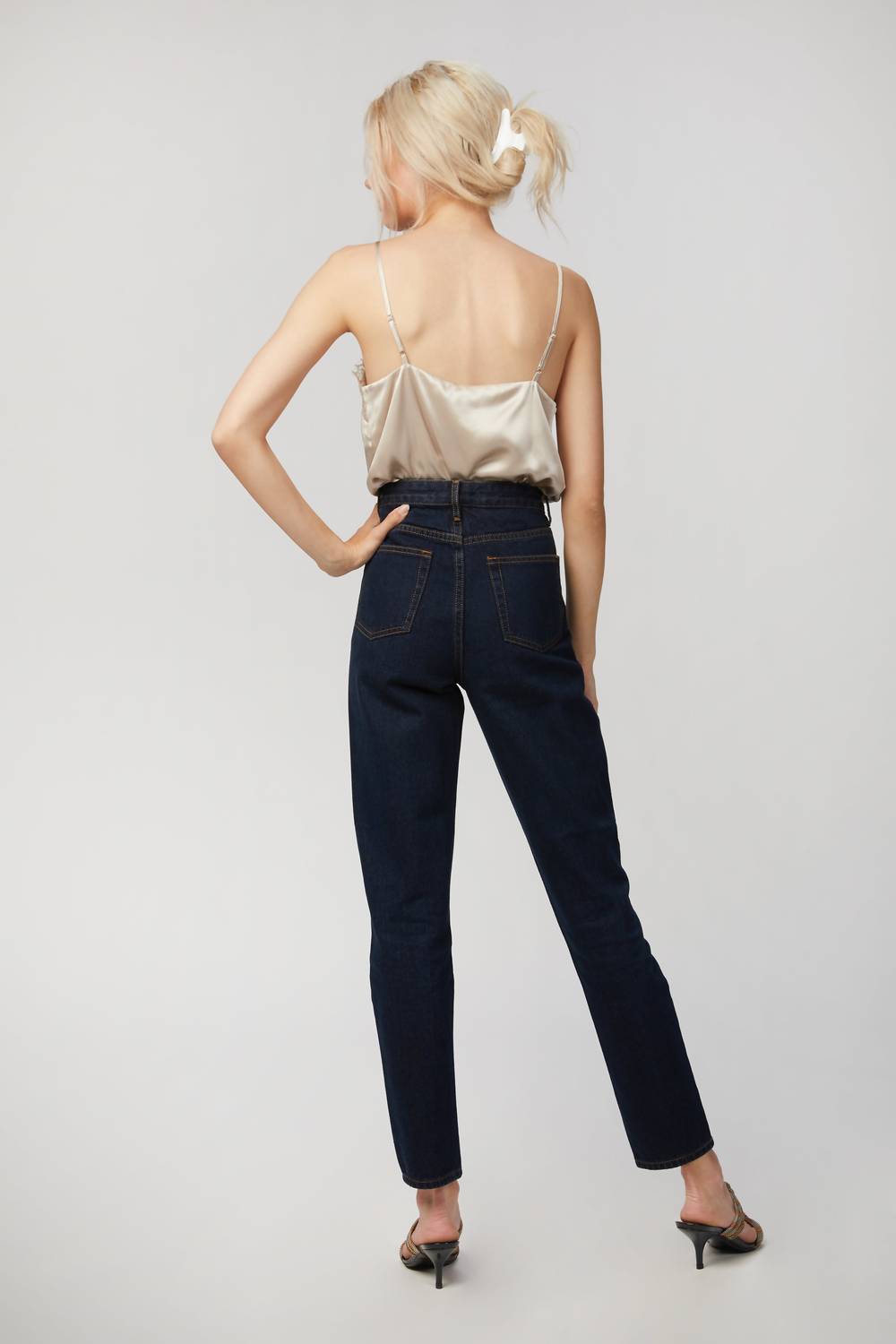 STRAIGHT LEG DENIM