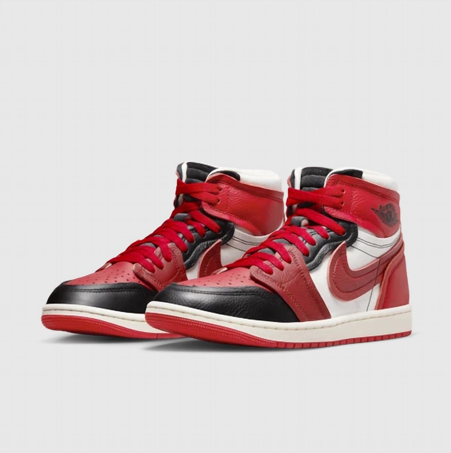 Jordan - Women's Air Jordan 1 Sneaker