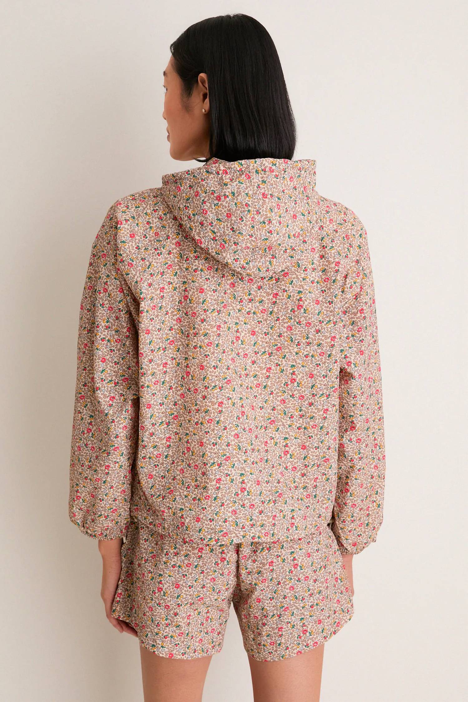 The Great. - The Trailhead Pullover