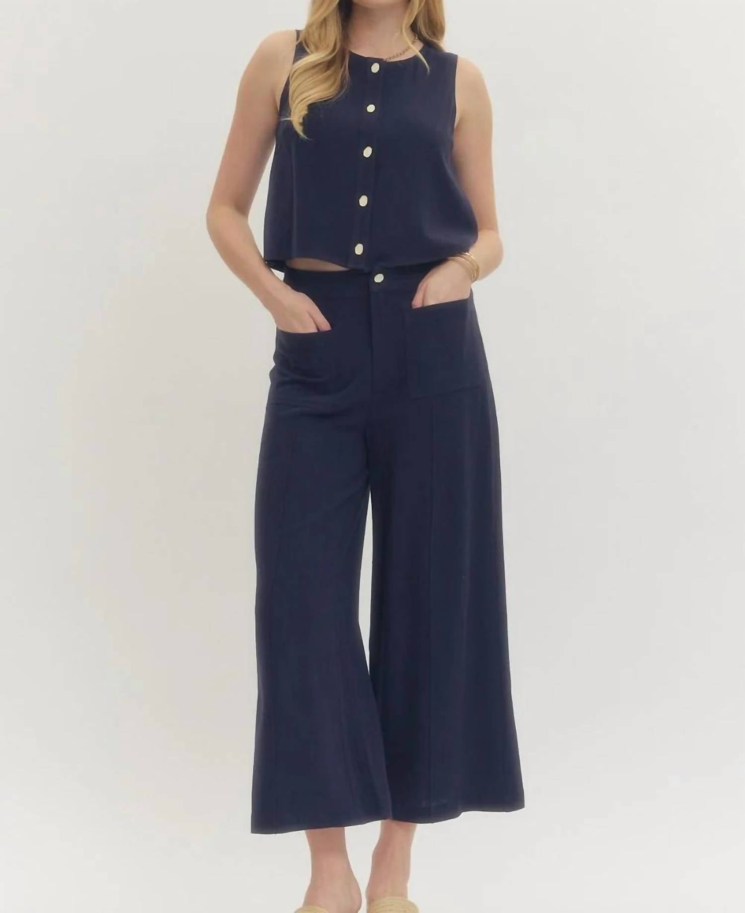 Entro - The Harper Wide Leg Linen Blend Cropped Pants
