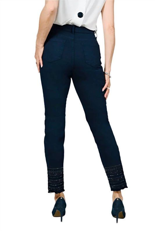 Frank Lyman - Comfortable Straight Leg Jeans