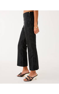 Lilly Pulitzer Jarrae Jacquard High Rise Crop Flare Pants in noir exploded flower stretch jacquard - women's pants - detail view
