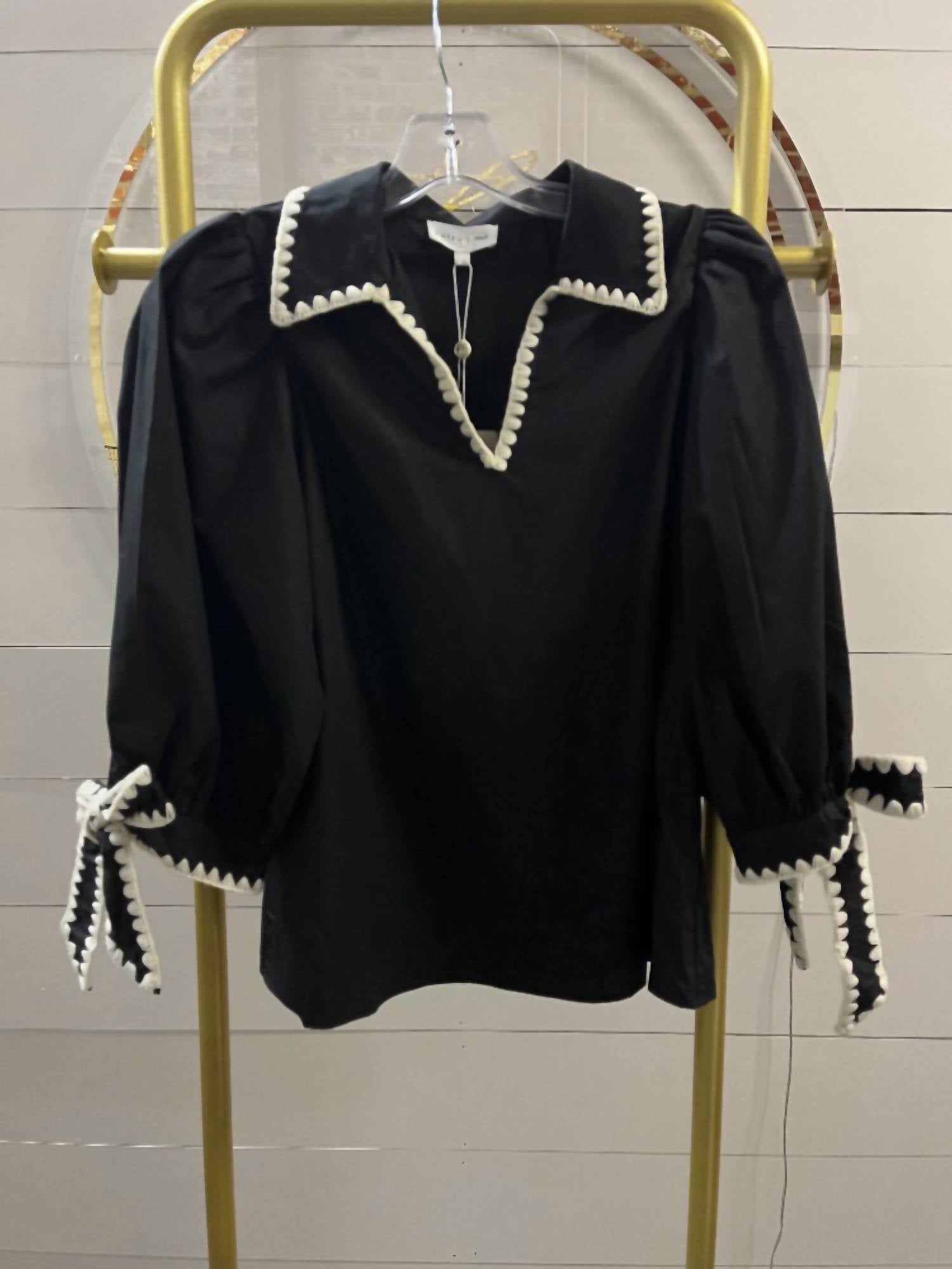 Entro - Women's V Neck Shirt