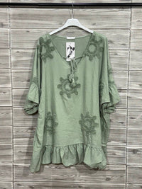 Oz - Women's Raised Embroidery V Neck Blouse