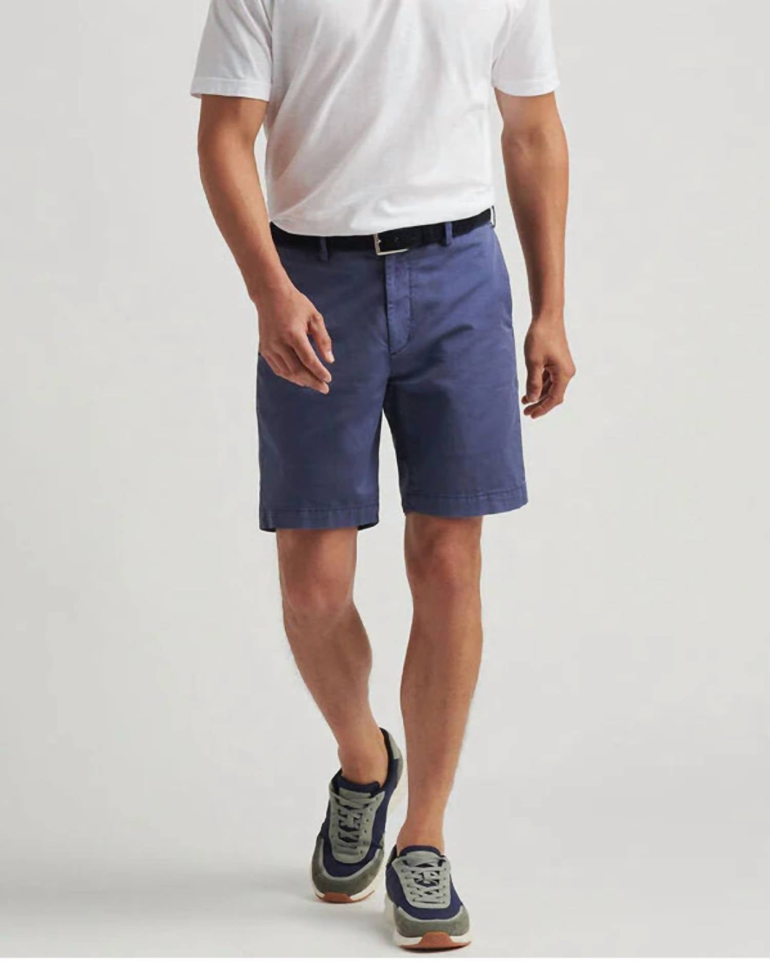 PETER MILLAR Somerset Flat-front Short in navy - men's shorts