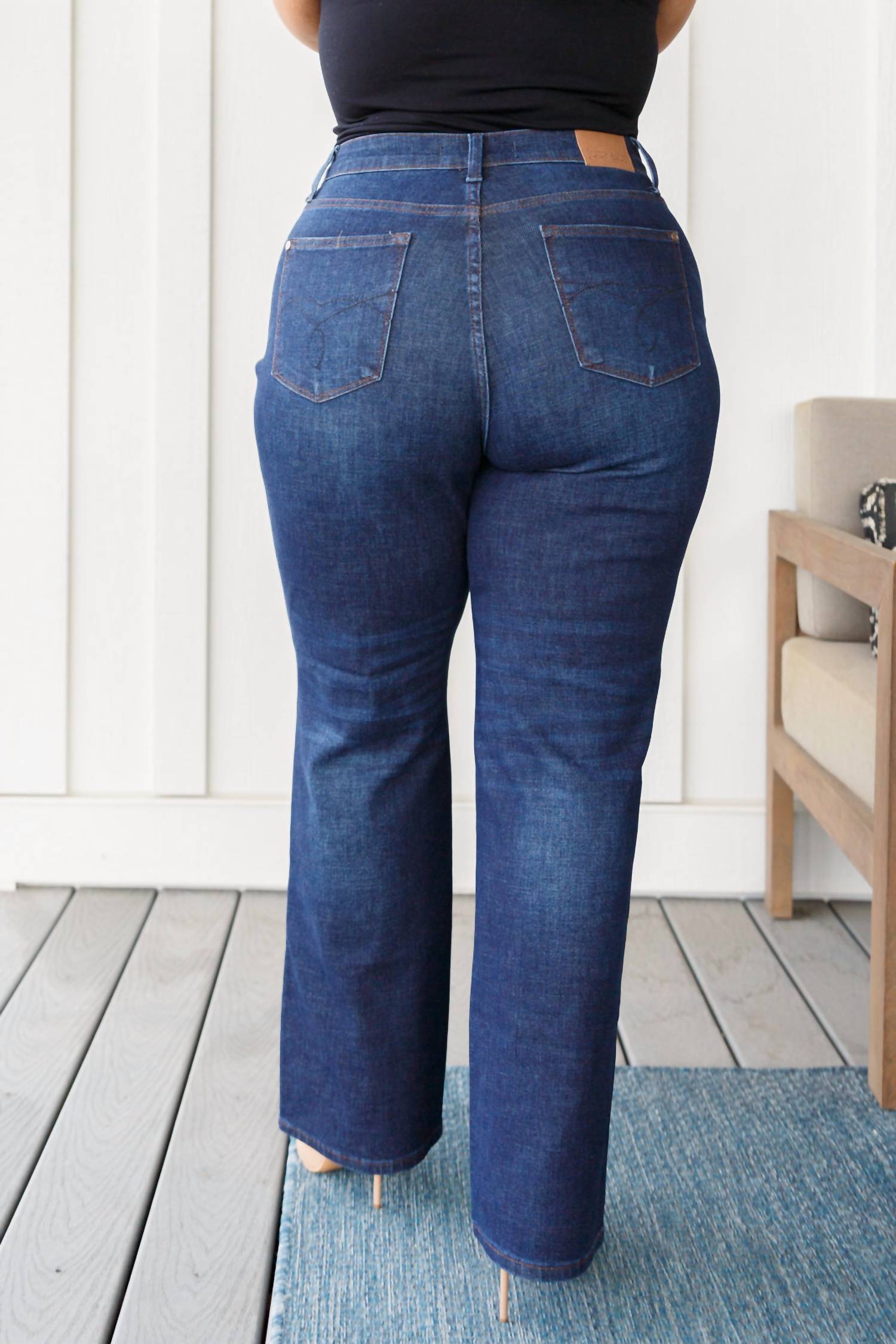Judy Blue - High Rise Button-Fly Straight Jeans