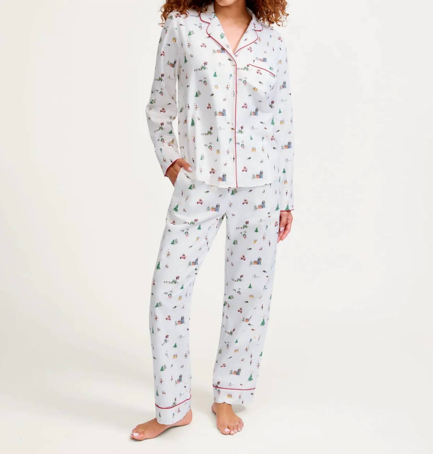 Petite Plume - Women's Twill Pajamas in Holiday Town