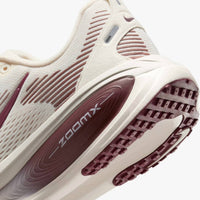 Nike - Women's Vomero 18 Road Running Shoes