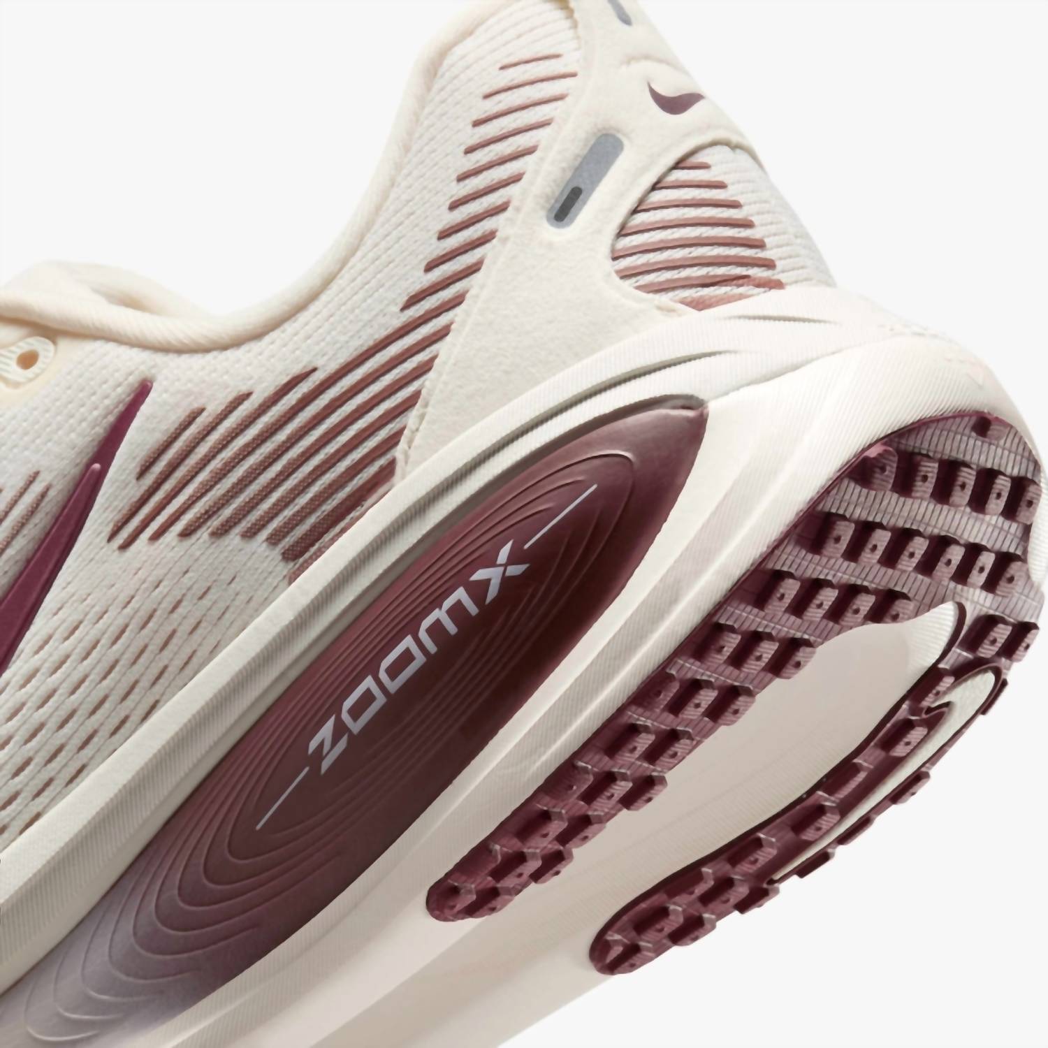 Nike - Women's Vomero 18 Road Running Shoes