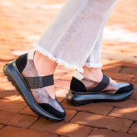Wonders - Women's Mary Jane Platform Slip On