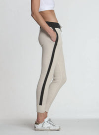 Label+Thread - Women's Slim Waffle Jogger