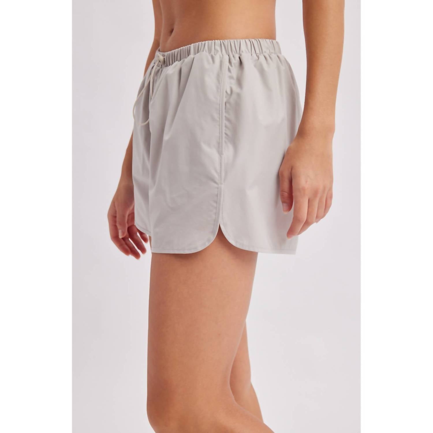 Wishlist - Women's Run Club Shorts