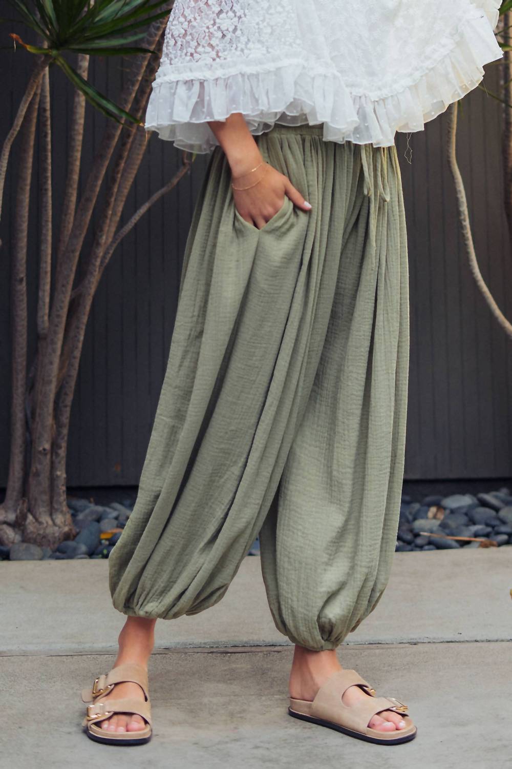 Urban Daizy - Crinkle Balloon Pants Drawstring