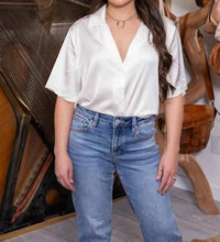 Ee:Some - Satin Button Up Short Sleeve Blouse