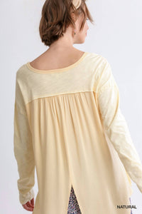 Umgee - Round Neck Slub Knit Woven Top