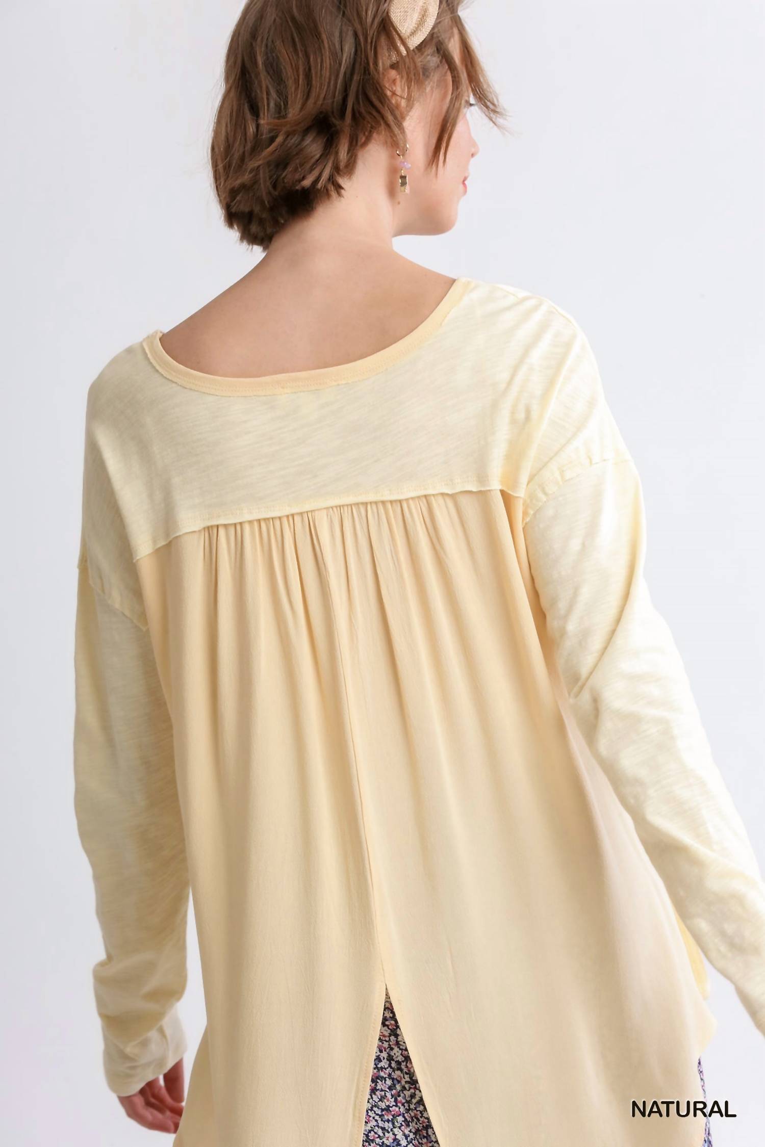 Umgee - Round Neck Slub Knit Woven Top