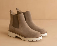 Oasis Society - Women's Gianna Chunky Sole Boot Shoe