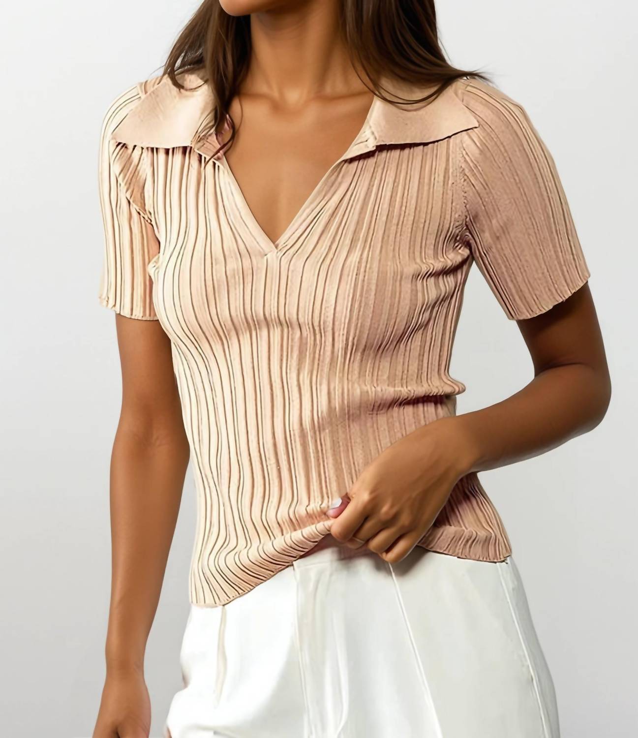 Urban Daizy - Rib Knit Wing Collar Short Sleeve Top