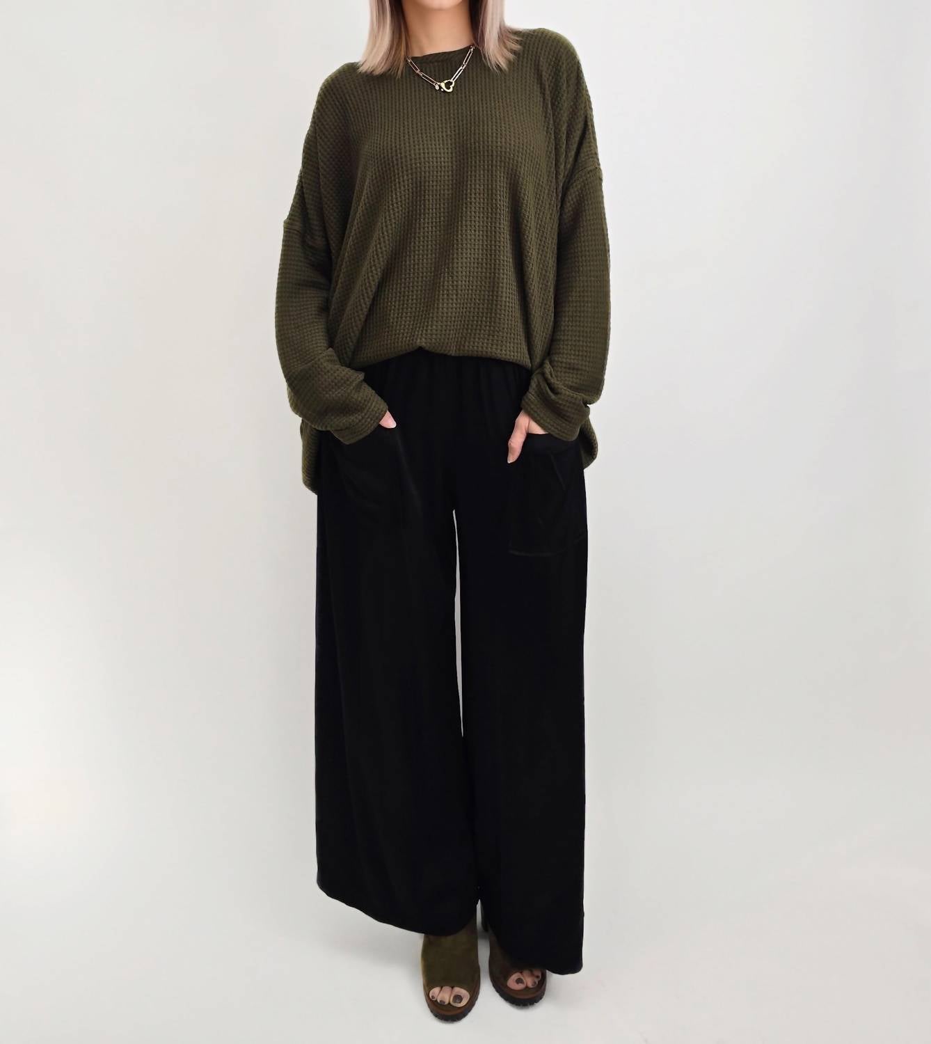 Bodil - Crew Neck Knit Sweater