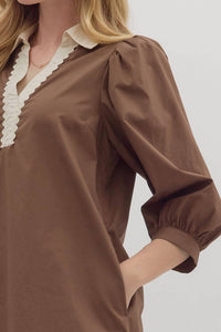 Entro - Contrasted Scalloped V Neck Mini Dress
